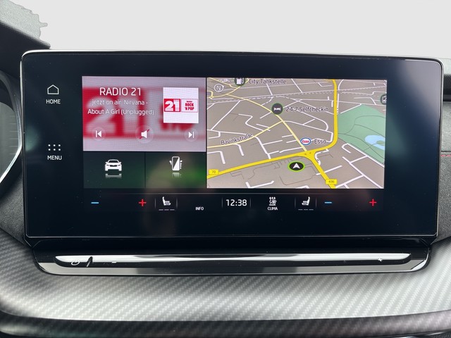 Skoda - Octavia Combi 1.4 iV DSG RS ACC HUD LED LM19 NAVI_8