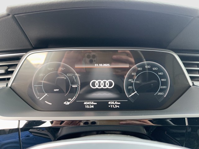 Audi - e-tron S quattro Matrix HuD B&O Leder Standklima_14