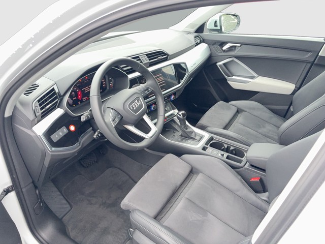 Audi - Q3 35 TFSI S-tronic advanced AHK+ACC_11