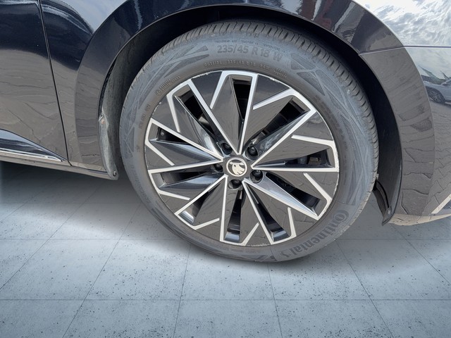 Skoda - Superb Combi 2.0 TDI DSG L&K AHK+LEDER+RFK_19