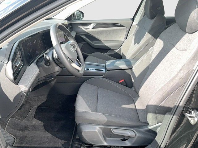 VW - Passat Variant 1.5 eTSI DSG ACC+LED+NAVI+SHZG_16