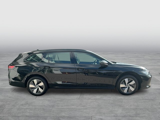 VW - Passat Variant 1.5 eTSI DSG ACC+LED+NAVI+SHZG_13