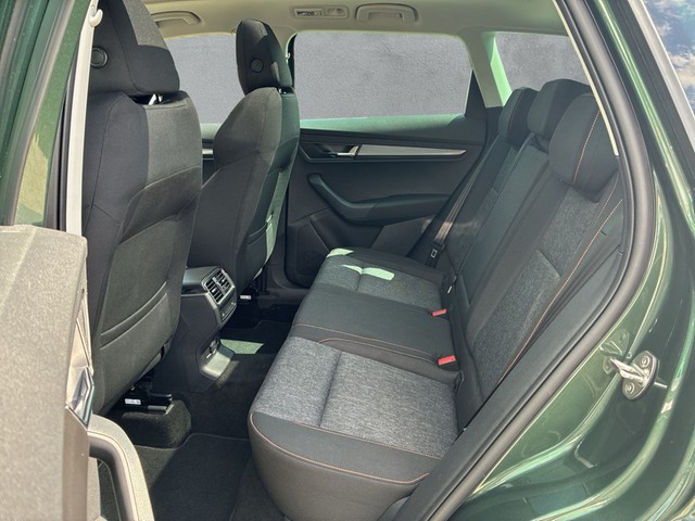 Skoda - Karoq 1.5 TSI DSG Clever LED+NAVI+PANO+AMBITION_2