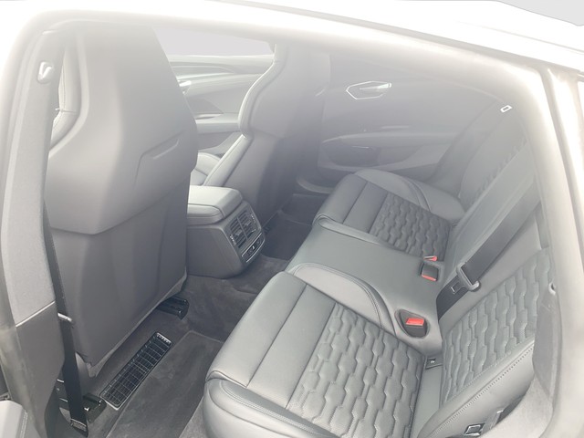 Audi - e-tron GT quattro quattro MATRIX+B&O_3