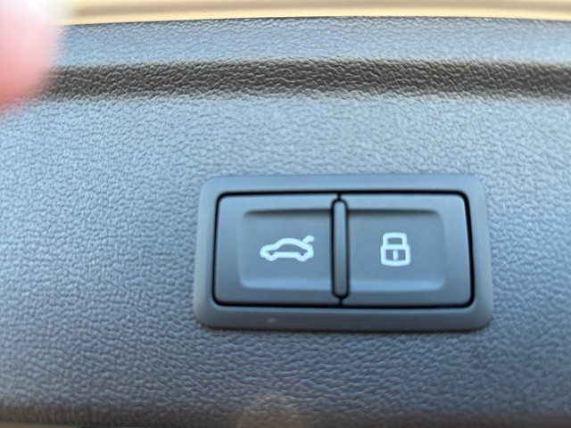 VW - Tiguan 2.0 TDI DSG Elegance Head Up+Panorama_5