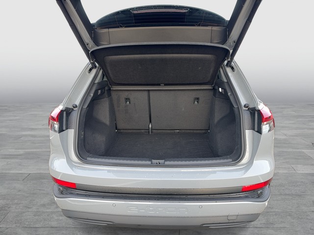 Audi - Q4 40 e-tron 150 kW AHK + MATRIX- LED_4