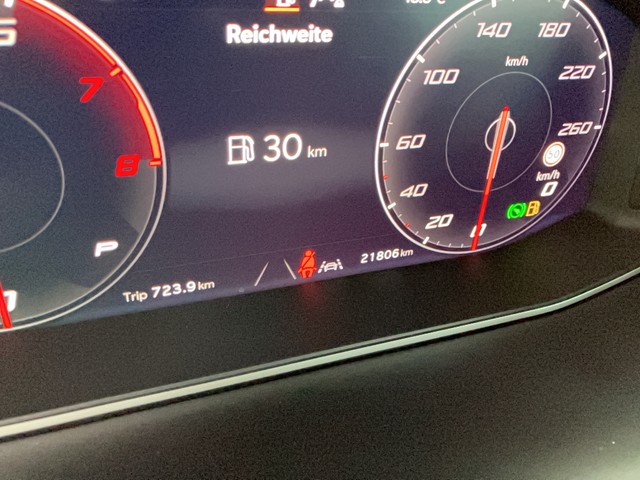 Skoda - Kamiq 1.5 TSI DSG Monte Carlo Panorama+Matrix_12