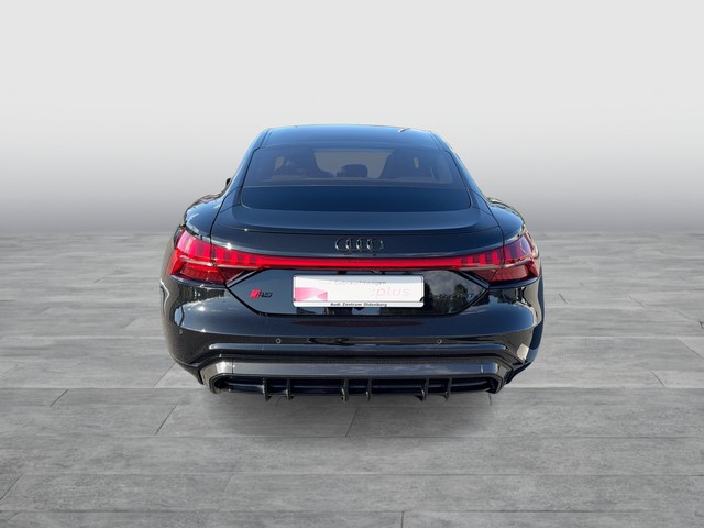 Audi - e-tron GT RS quattro_7