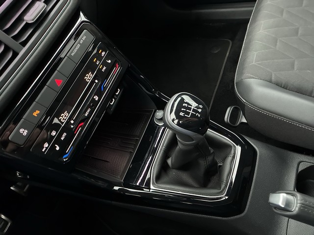 VW - Polo VI 1.0 Fresh LED LM15 MFL PDC SHZG TEL_10