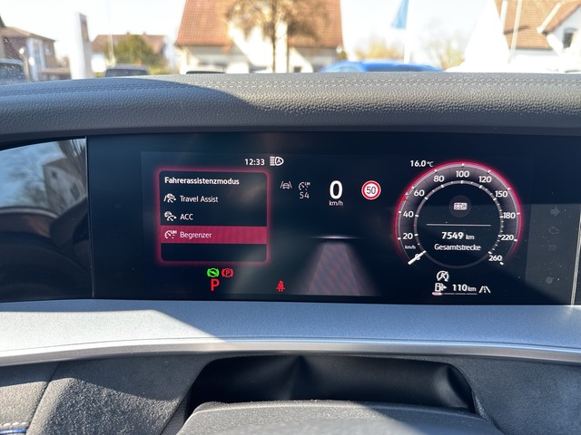 VW - Tayron 2,0 l TDI 4MOTION DSG R-Line Pano AHK 20" Matrix Standheizung_8