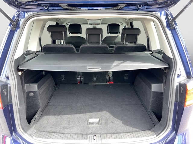 VW - Touran 2.0 TDI DSG Highline ACC+DCC+RFK+AHK+LED_4