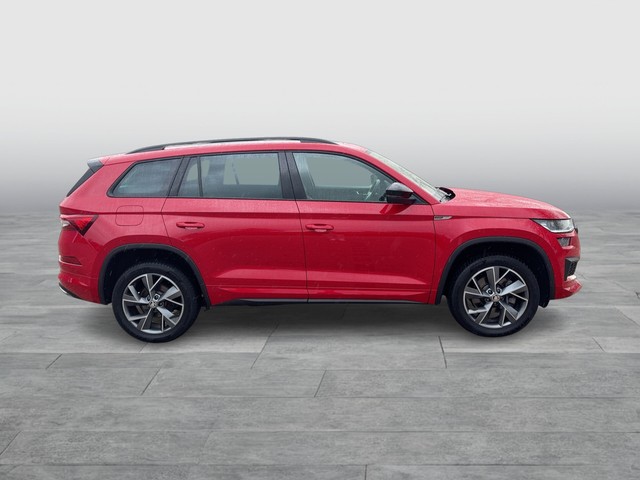 Skoda - Kodiaq 2.0 TDI DSG Sportline 4x4 LED+AHK+RFK+Panorama_18