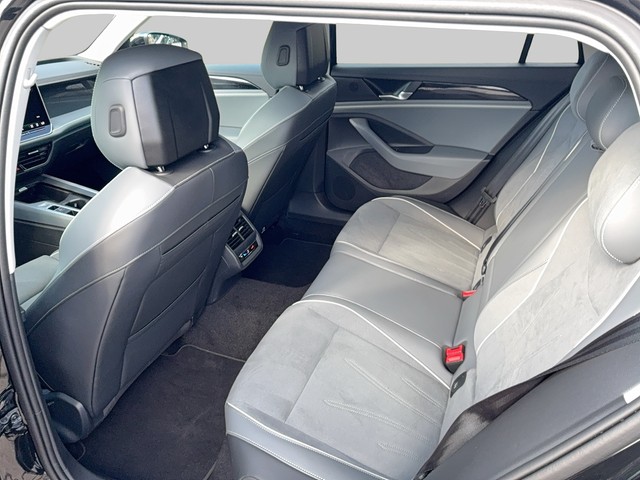 VW - Passat Variant 2.0 TDI DSG Business AHK+ACC+NAVI_5