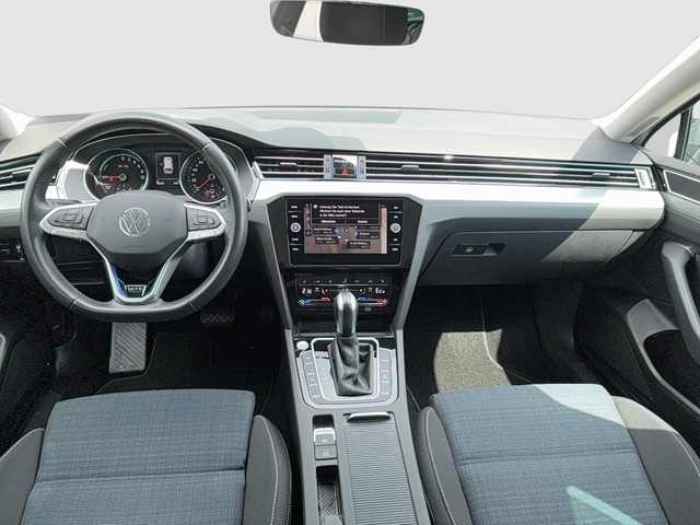 VW - Passat Variant GTE 1.4 TSI DSG NAVI+AHK+LED+ACC_2