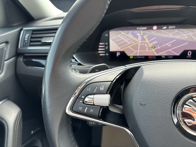 Skoda - Superb Combi 2.0 TDI DSG L&K AHK+LEDER+RFK_10