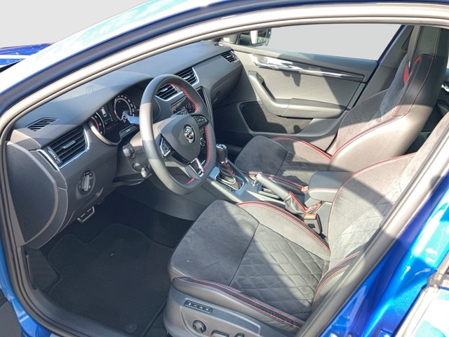 Skoda - Octavia Combi RS 2.0 TSI DSG RS LED+NAVI+PANO_16