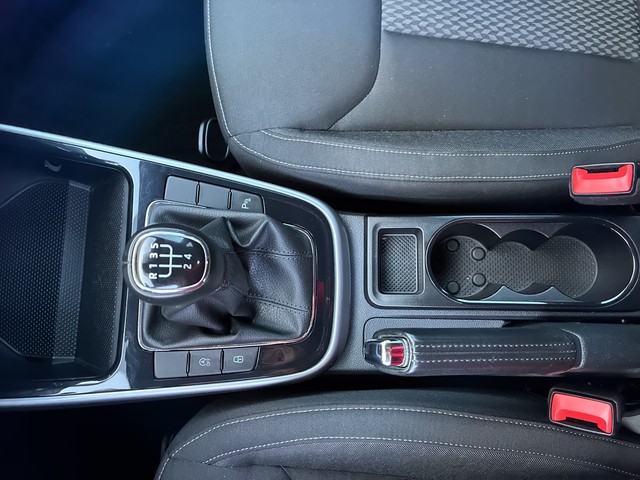 Skoda - Fabia 1.0 Style LED+PDC+Klima+Sitzhzg._6