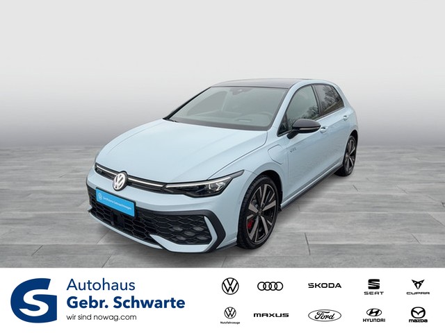 VW - Golf VIII Lim. 1.5 TSI eHybrid GTE DCC HUD_1