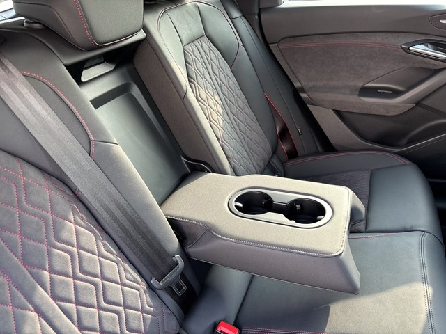 Audi - Q6 e-tron performance S-line AHK B&O LM21 PANO_10