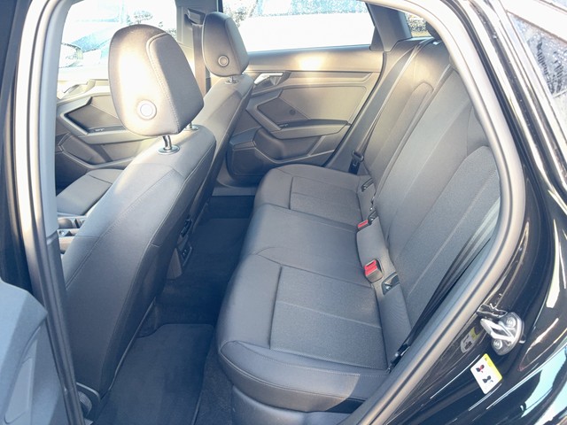 Audi - A3 Limousine 35 TFSI S-tronic advanced phone box_3