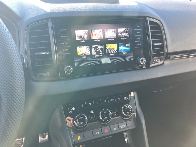 Skoda - Karoq 1.5 TSI DSG Sportline AHK+ACC+NAVI+PANO_7