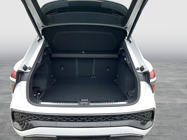 Audi - Q3 SUV TFSI quattro 195 kW S tronic s line_4