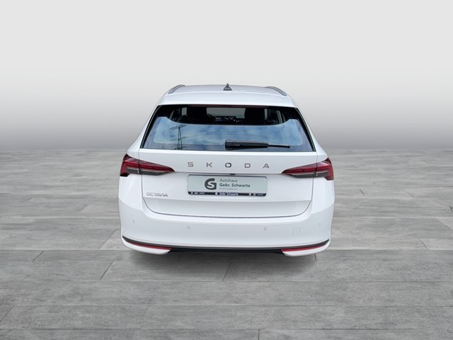 Skoda - Octavia Combi 2.0 TDI DSG Selection KAMERA+ACC_8