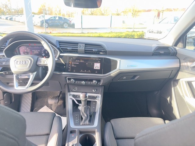 Audi - Q3 35TFSI S-tronic advanced AHK+LED+NAVI+_2