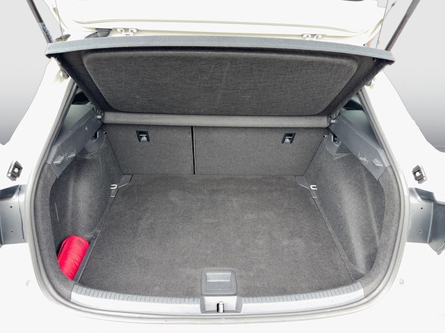 VW - Taigo 1.0 TSI R-Line 17" GJR ACC Klima_4