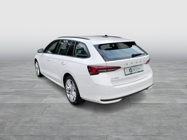 Skoda - Octavia Combi 2.0 TDI DSG Selection KAMERA+ACC_7