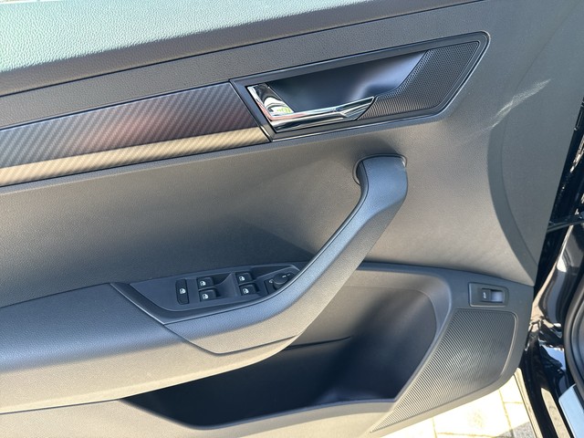 Skoda - Karoq 2.0 TDI DSG Sportline AHK+NAVI+KAMERA+LED_7