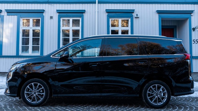 Maxus - Euniq 5 70kwh 6-Sitzer PANO+ACC+LED+SHZG.+KAMERA_2