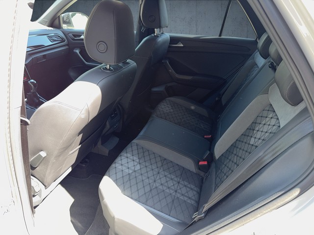 VW - T-Roc 1.5 l TSI R-Line Black Style RFK Matrix_3