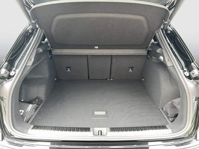 Audi - Q3 SUV TDI S-tronic S line AHK+ACC+LED+NAVI+PANO_4