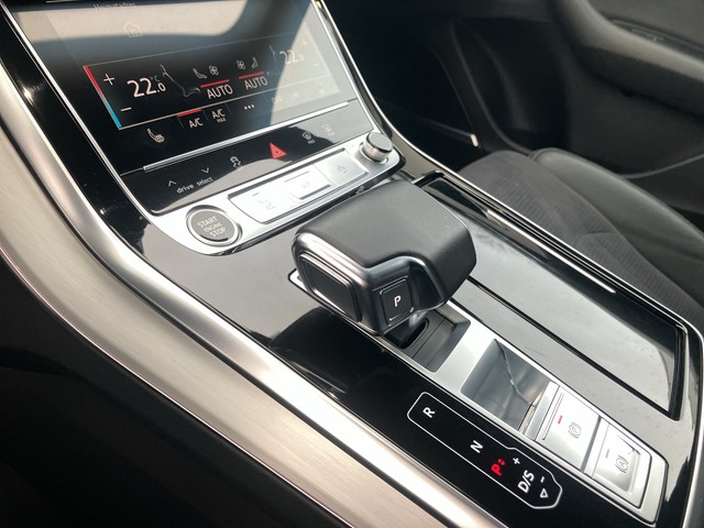 Audi - Q8 50 TDI S line quattro AHK+LED+NAVI+LUFT+B&O_6