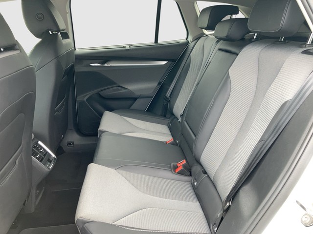 Skoda - Enyaq 60 Loft AHK+RFK+ACC+MATRIX+E-HECK+NAVI+APP_3