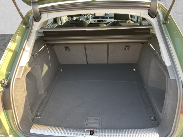 Audi - A4 Avant 35 TFSI advanced Virtual Cockpit Panorama_16