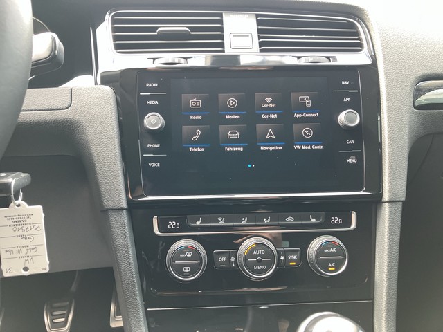 VW - Golf VII Variant 1.6 TDI Sound AHK+ACC+NAVI+PDC_7