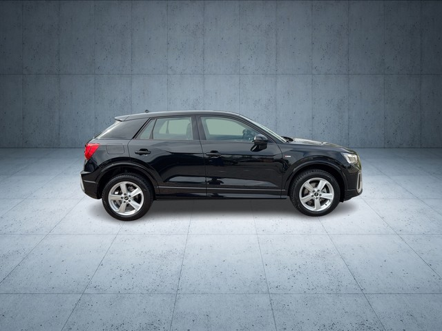 Audi - Q2 35 TFSI S tronic S line Matrix RFK_11
