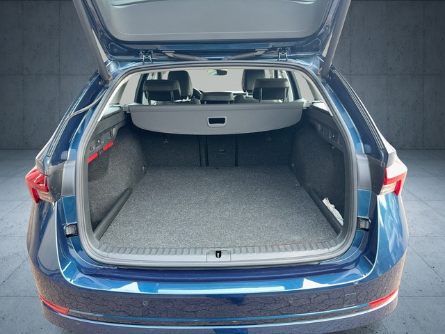 Skoda - Octavia Combi 1.4 electric/TSI Style HuD Leder_4