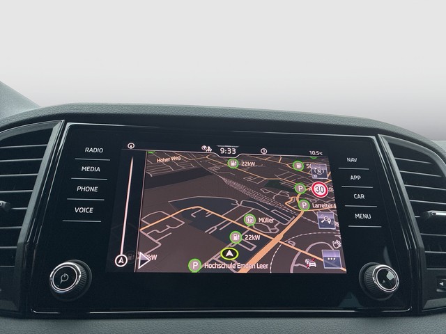 Skoda - Karoq 1.5 TSI DSG Selection Navi+Kamera+Sitzhzg._8