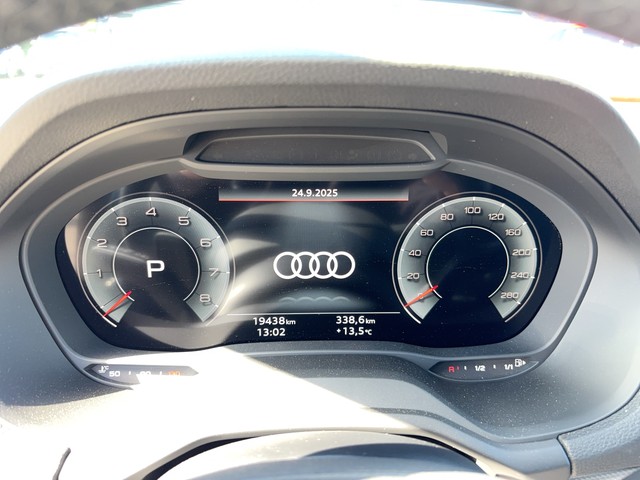 Audi - Q2 35 TFSI S-tronic Advanced AHK LED LM17 NAVI_17