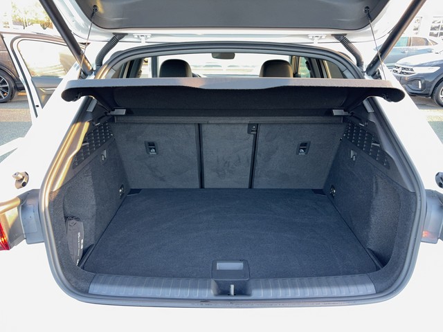 Audi - A3 Sportback 30 TFSI S-tronic advanced HEADUP_4