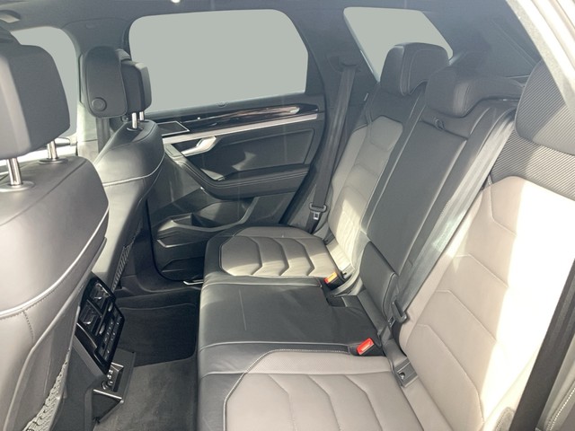 VW - Touareg 3.0 TDI 4Motion R-Line_3