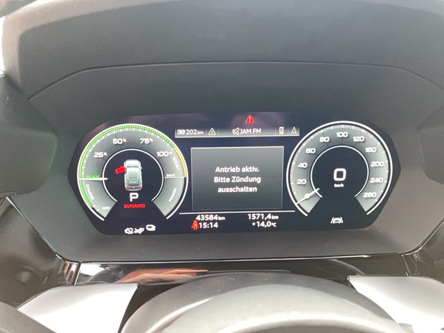Audi - A3 Sportback 40 TFSI e S-tronic S-line LED PANO_15