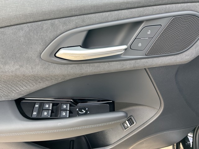 Audi - Q3 SUV TDI S-tronic S line AHK+ACC+LED+NAVI+PANO_9