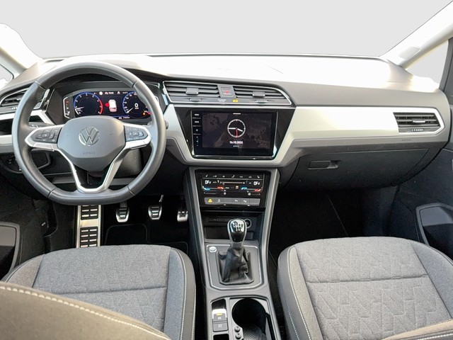 VW - Touran 1.5 TSI MOVE AHK+NAVI-RFK+7-SITZE+RFK+SHZ_4