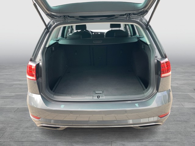 VW - Golf VII Variant 1.6 TDI Sound AHK+ACC+NAVI+PDC_4