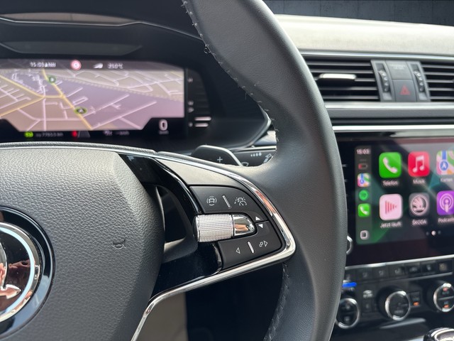 Skoda - Superb Combi 2.0 TDI DSG L&K AHK+LEDER+RFK_11