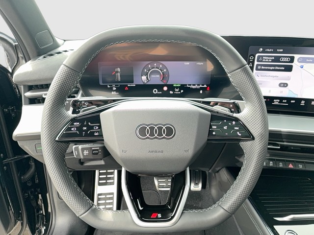 Audi - Q3 SUV TFSI S-tronic S line AHK+ACC+NAVI+PANO_19